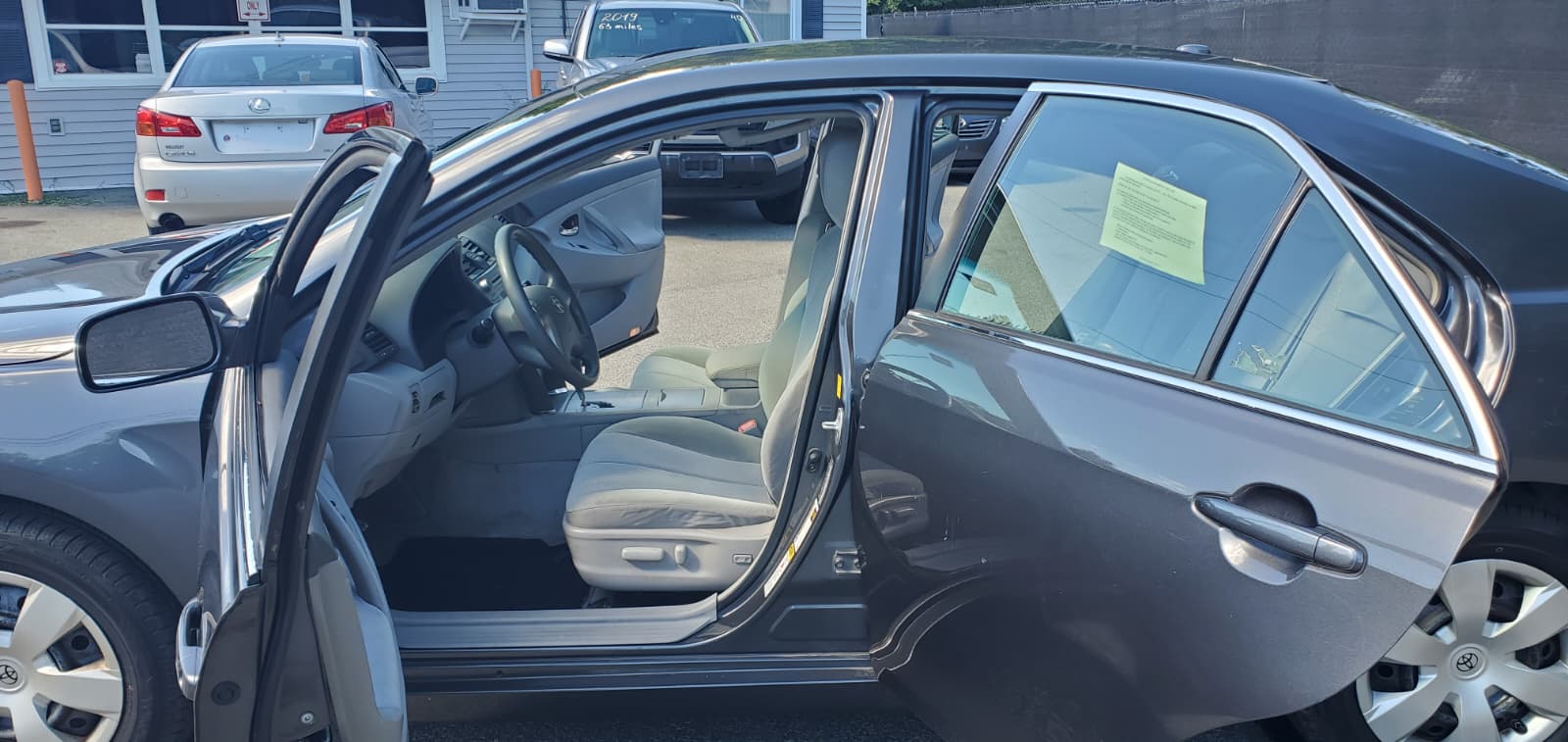 
								2011 Toyota Camry, $7,500 full									