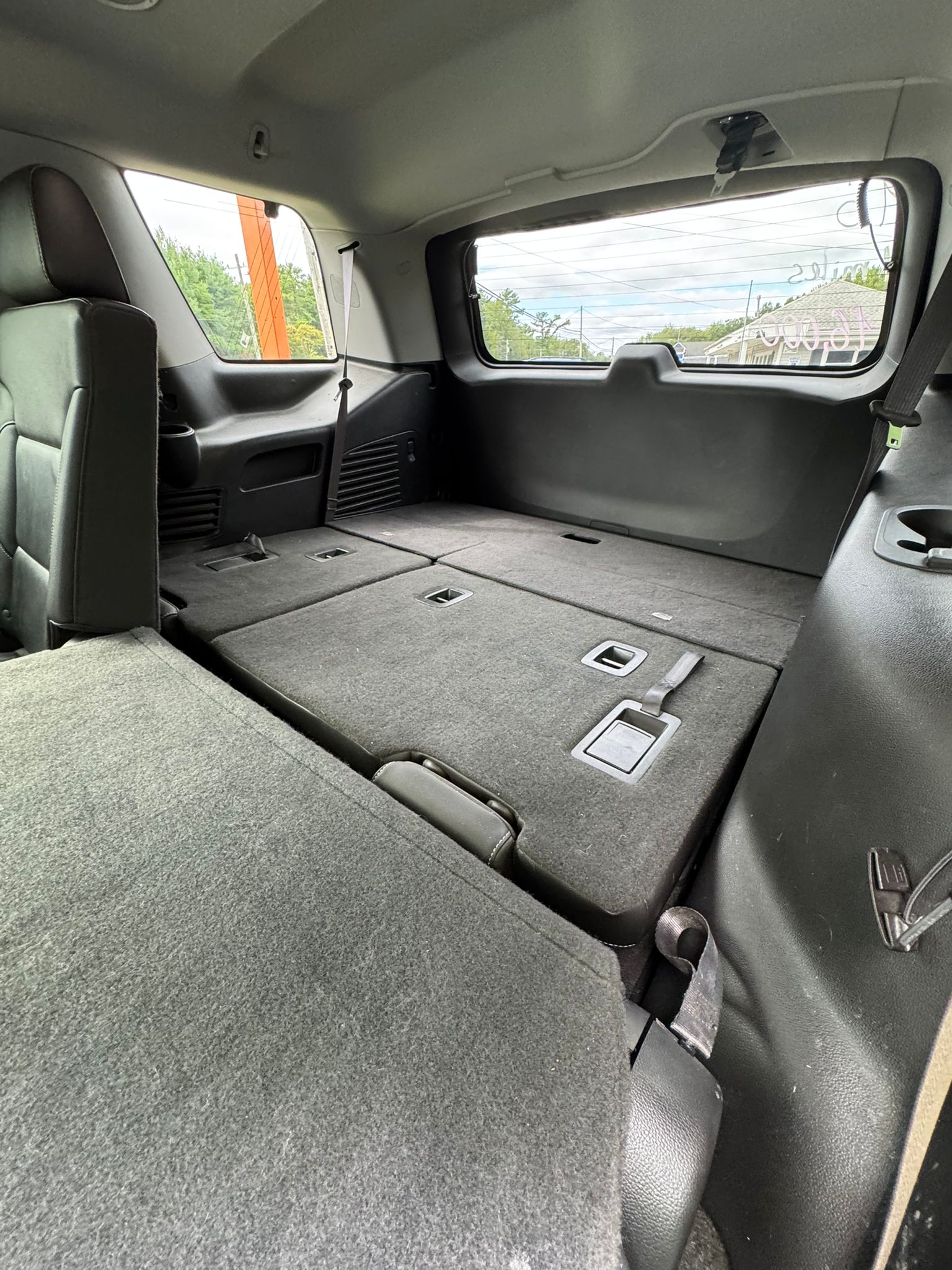 
								2016 Chevy Tahoe, $16.000 full									