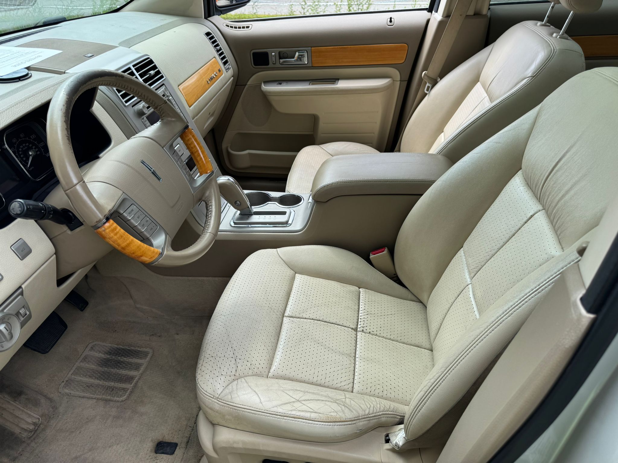 
								2007 Linc MK, $5,500 full									