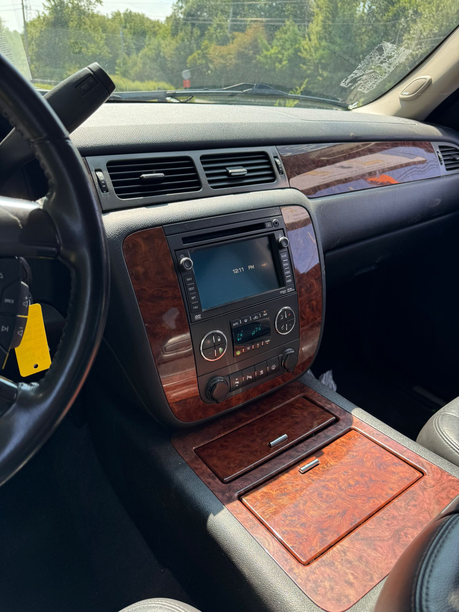 
								2008 Chevy Surb, $9.000 full									