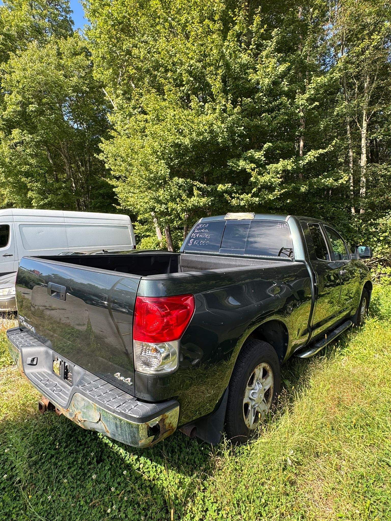 
								2008 Toyo Tundra, $12.000 full									