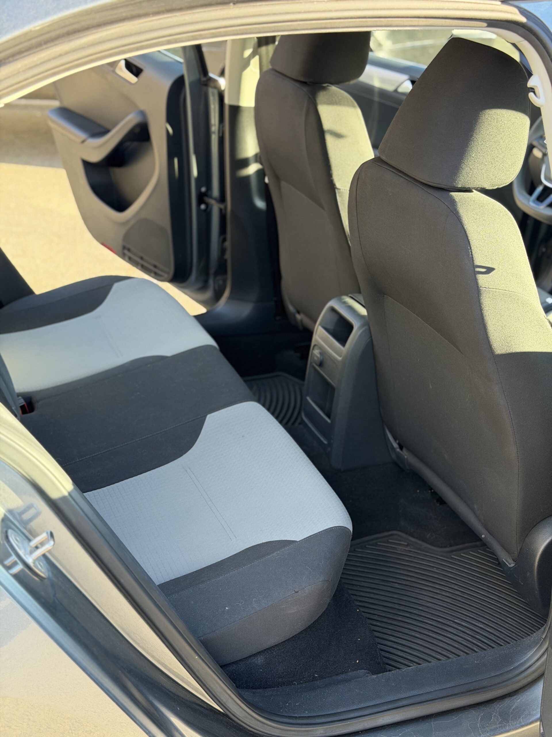 
								Volkswagen Jetta 2017 full									